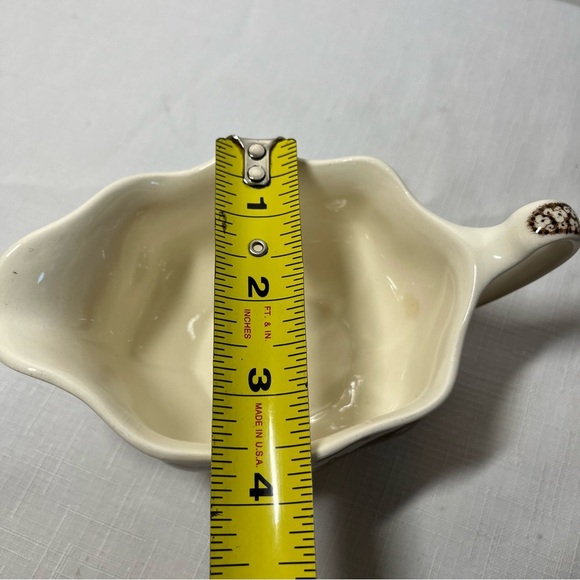 Johnson Brothers Olde English Countryside servers. Gravy/cream veggies dish - Picture 9 of 10